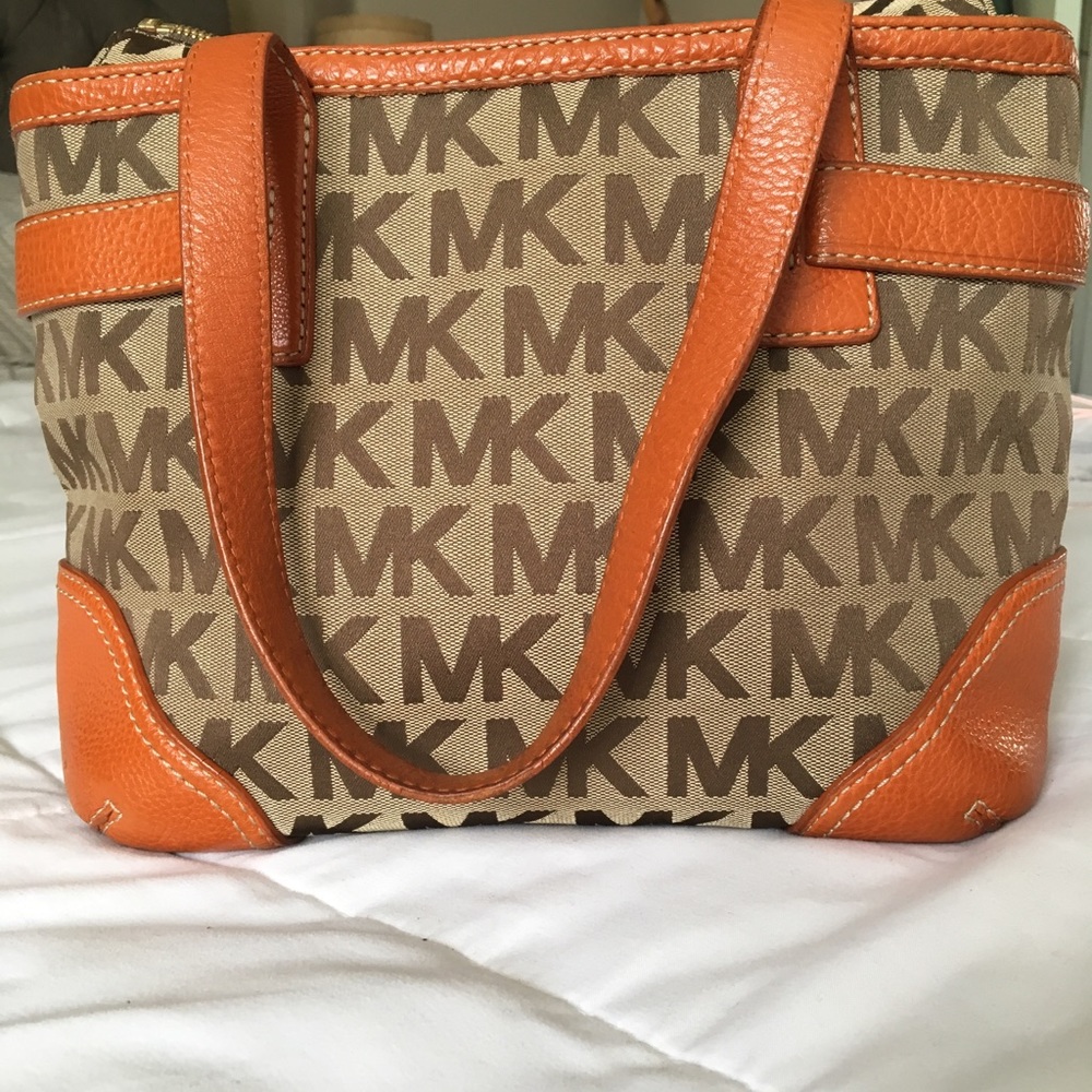 Authentic Michael Kors Medium Tote